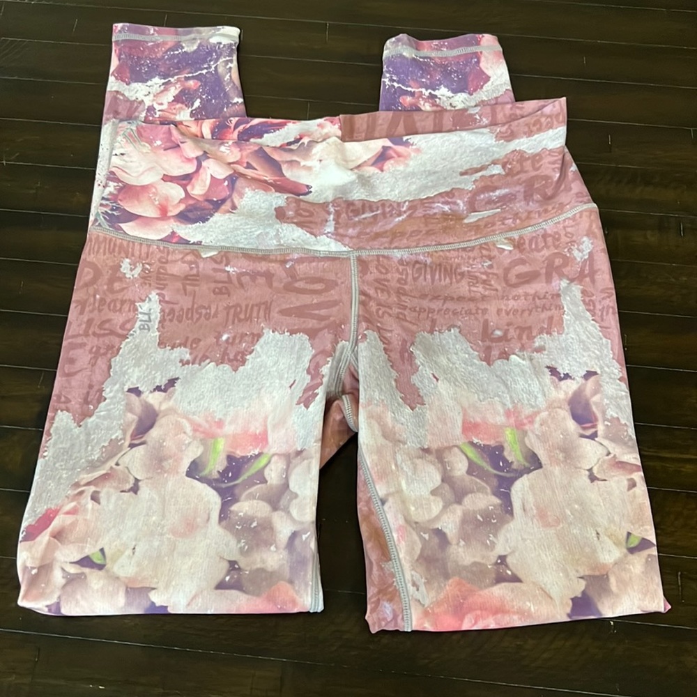 Workout looking super cute in these flattering leggings by niyamasol. Large